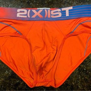 2(x)ist worn briefs. Very good condition. From a smoke free house